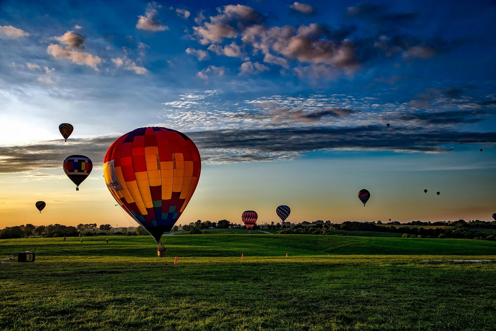 Traveling for business can be an exciting yet challenging experience, especially when visiting a country like China. As a member of the Hispanic community, it is important to prepare well in advance to ensure a smooth and successful trip. One crucial aspect of business travel is choosing the right hotels that cater to your needs and preferences. In this blog post, we will explore some recommended travel tips and hotels for members of the Hispanic community doing business in China.